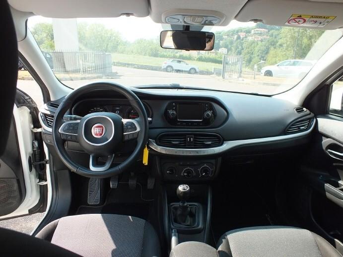 Fiat Tipo 1.6 Mjt*UNIPRO*NAVI*BLUETOOTH*