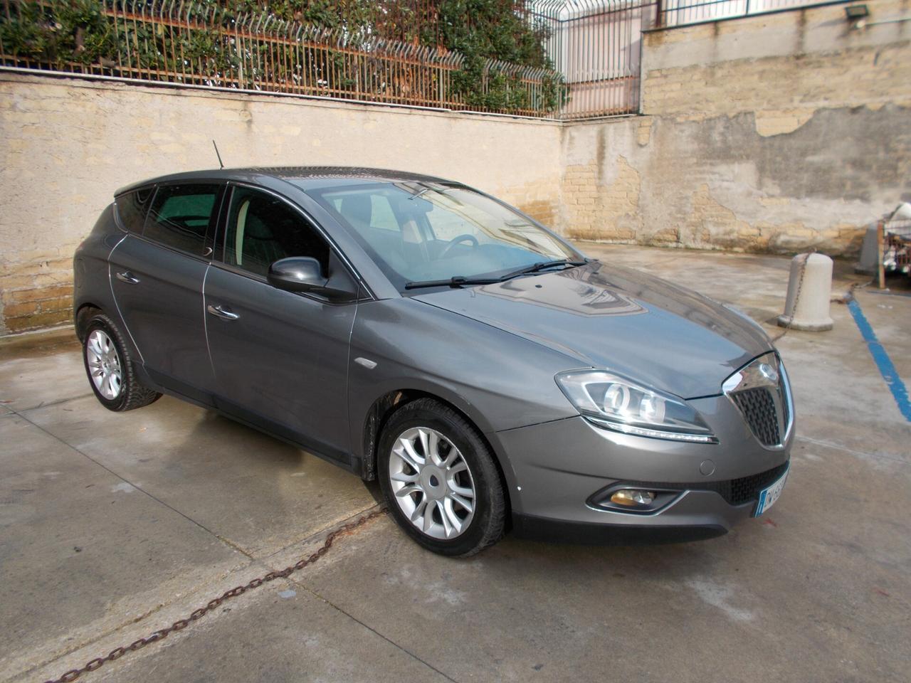 Lancia Delta 1.6 MJT DPF Oro