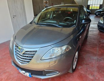 Lancia Ypsilon 1.2 69 CV 5 porte S&S Gold
