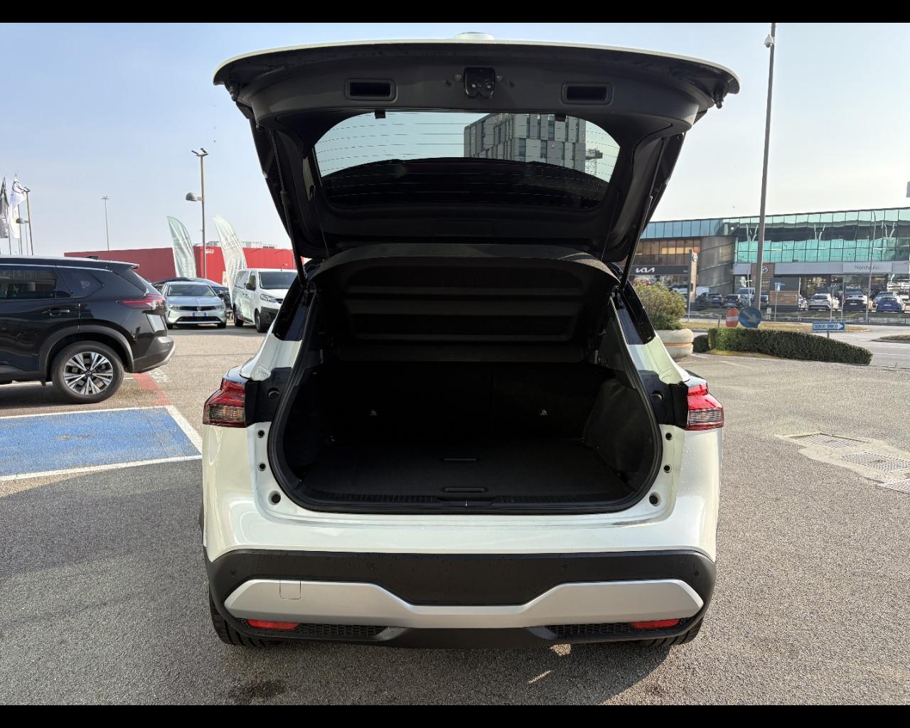 NISSAN Qashqai 3ª serie - Qashqai MHEV 140 CV N-Connecta