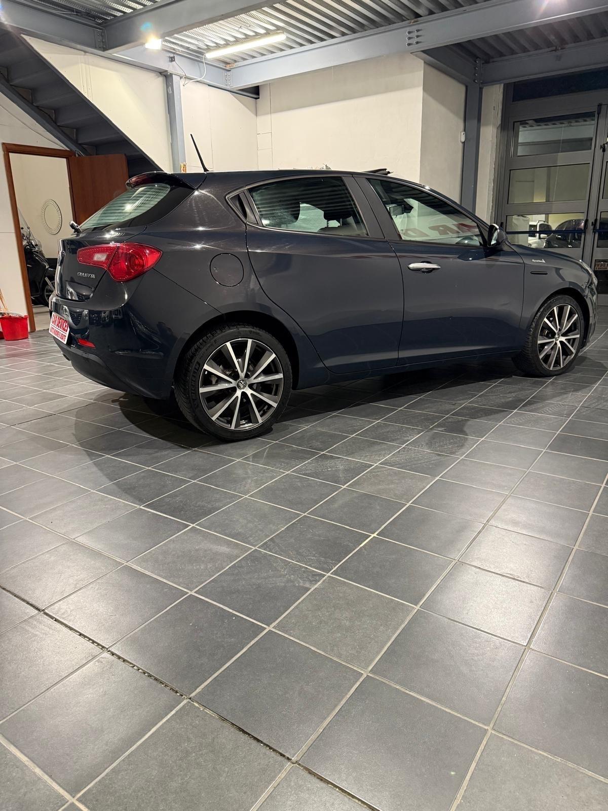 Alfa Romeo Giulietta 1.6 JTD-NEOPATENTATI-AUTOMATICA