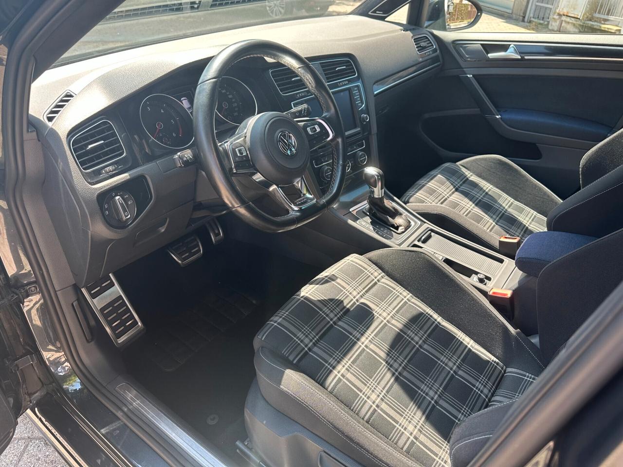 Volkswagen Golf 7 GTD DSG