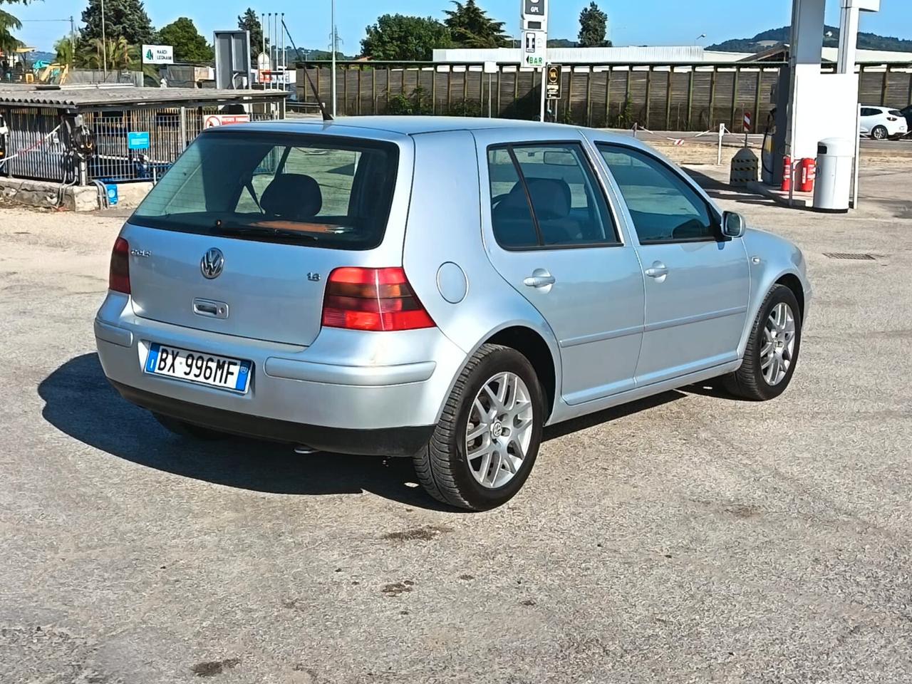 VOLKSWAGEN GOLF 4 HIGHLINE 1.6 BENZINA AUTOMATICA UNICOPROPRIETARIO – KM ORIGINALI – CAMBIO AUTOMATICO PERFETTO
