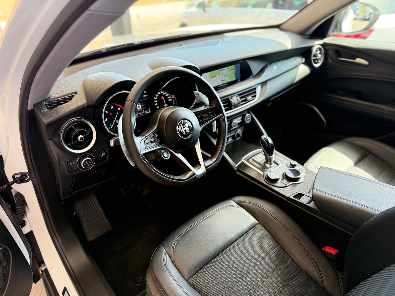 Alfa Romeo Stelvio 2.2 Turbodiesel 190 CV AT8 Q4 B-Tech