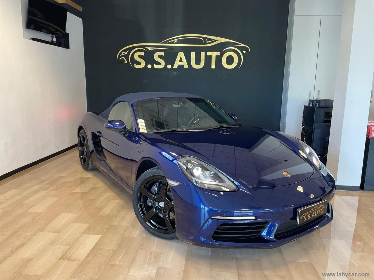 PORSCHE 718 Boxster T