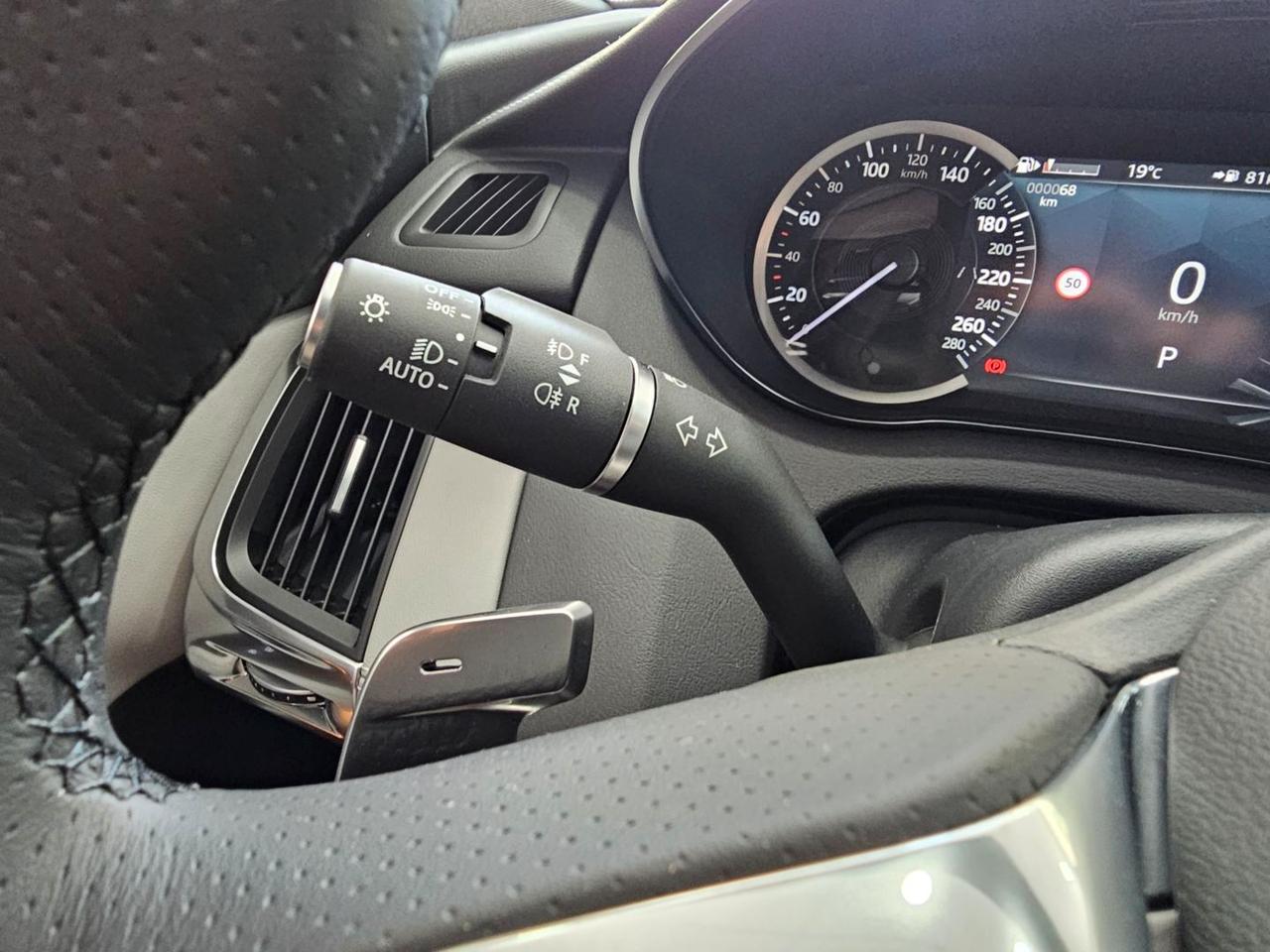 Jaguar E-Pace R-Dynamic SE Navi Camera Tetto C.20" LED BlackPack