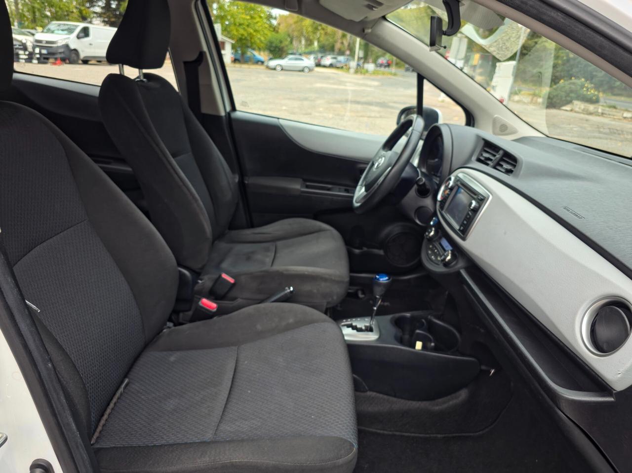 Toyota Yaris 1.5 Hybrid 5 porte Lounge 2014-E5B Automatica NEO