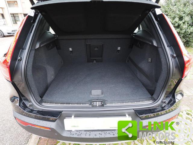 VOLVO XC40 T3 Geartronic Inscription FINANZIABILE
