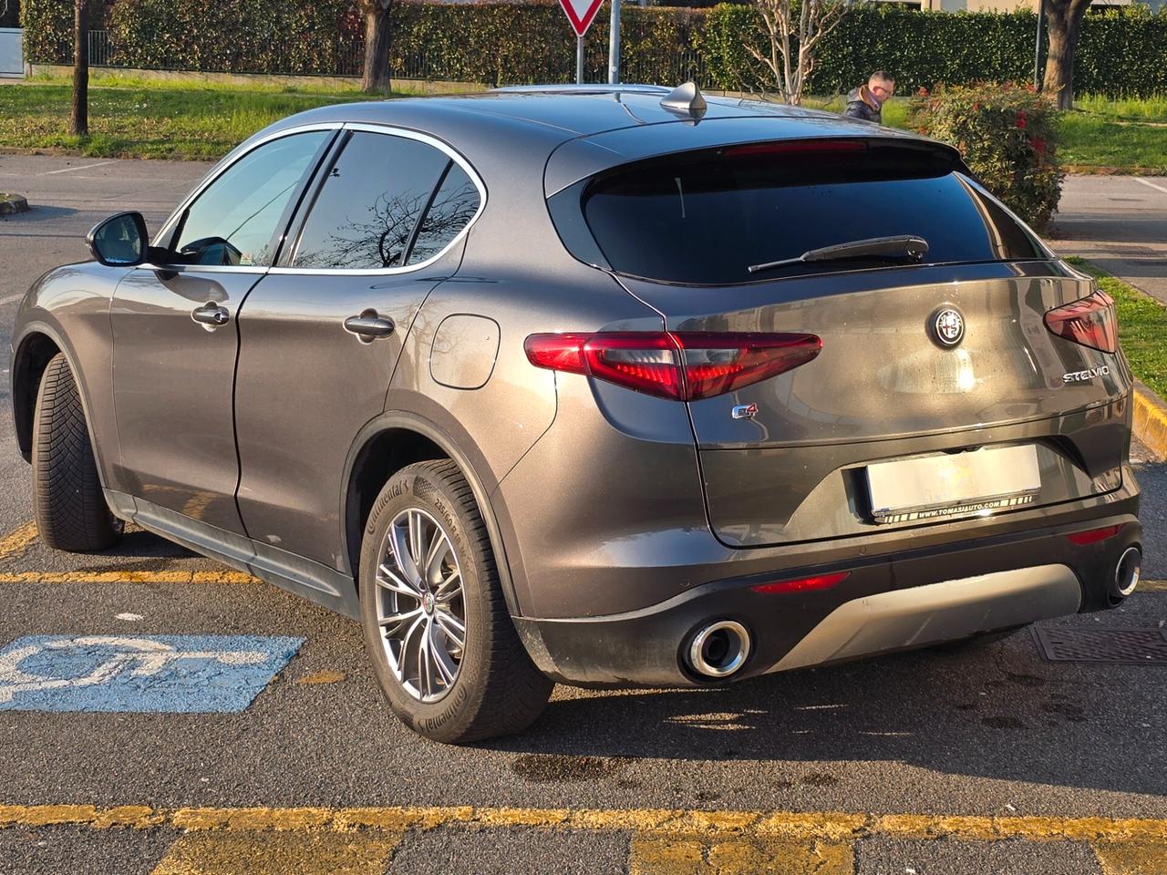 Alfa Romeo Stelvio 2.2 Turbodiesel 210 CV AT8 Q4 Executive