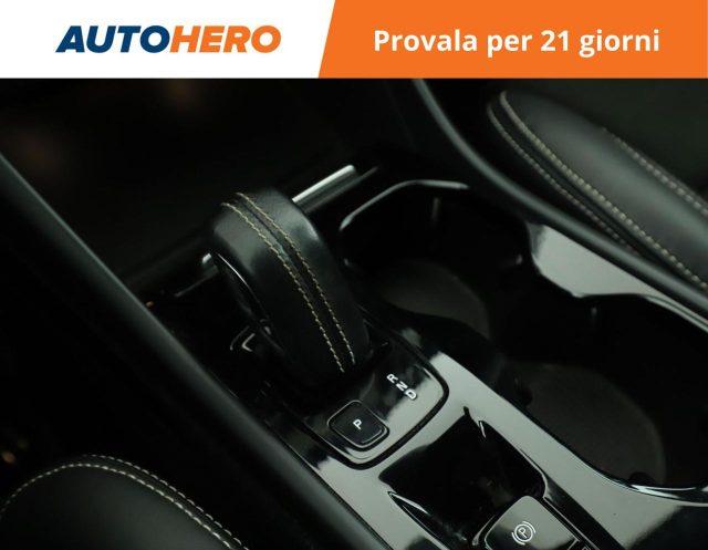 VOLVO XC40 T3 Geartronic R-design