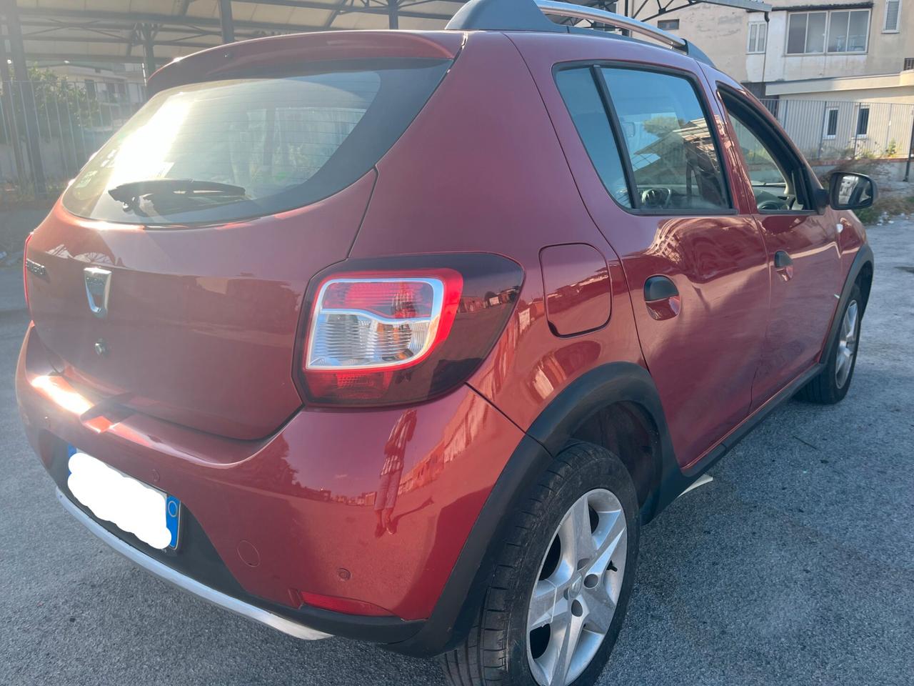 BELLISSIMA Dacia Sandero StepWay 1.5DCI 90CV Nav/Tauch/Usb