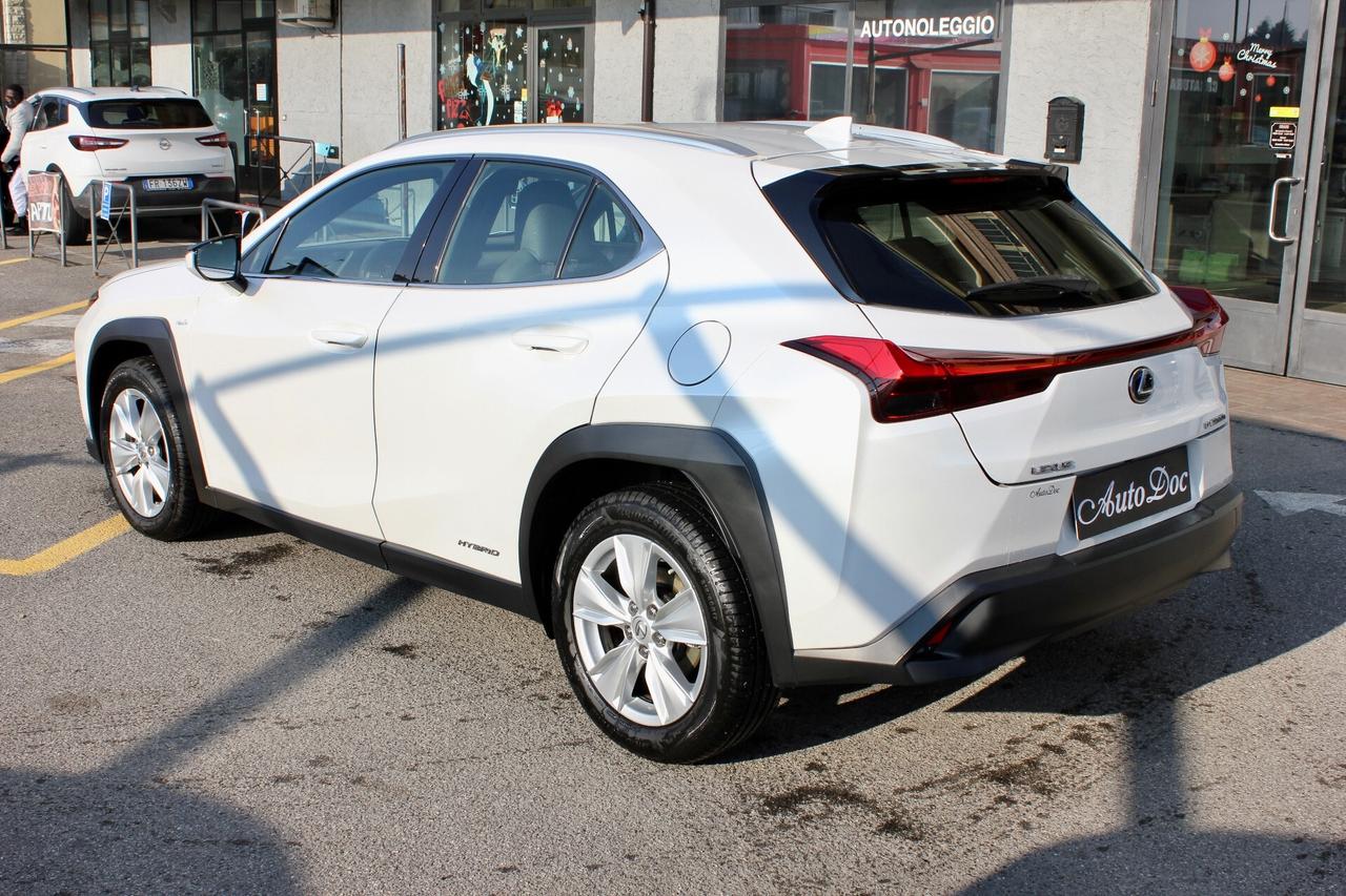 Lexus UX 250 H FULL HYBRID BUSINESS NAVY RETROCAMERA