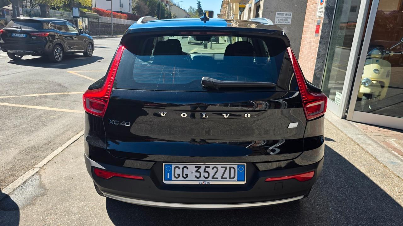 Volvo XC40 T5 Recharge Plug-in Hybrid Inscription Expression