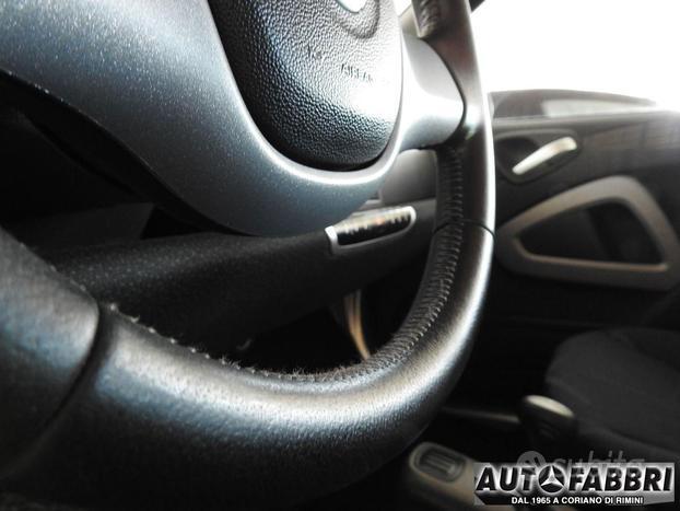 SMART - Fortwo - 1000 52 kW MHD coupé passion