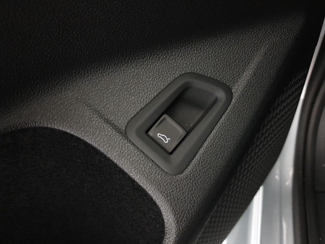 Volkswagen Golf variant 2.0 tdi life 150cv dsg