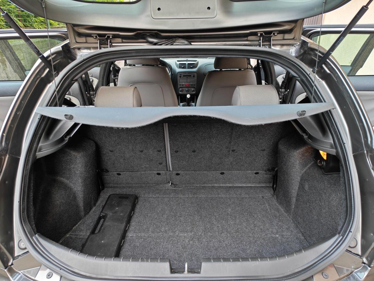 Alfa Romeo 147 1.6 BENZINA 105cv / Unipro / 153.000km