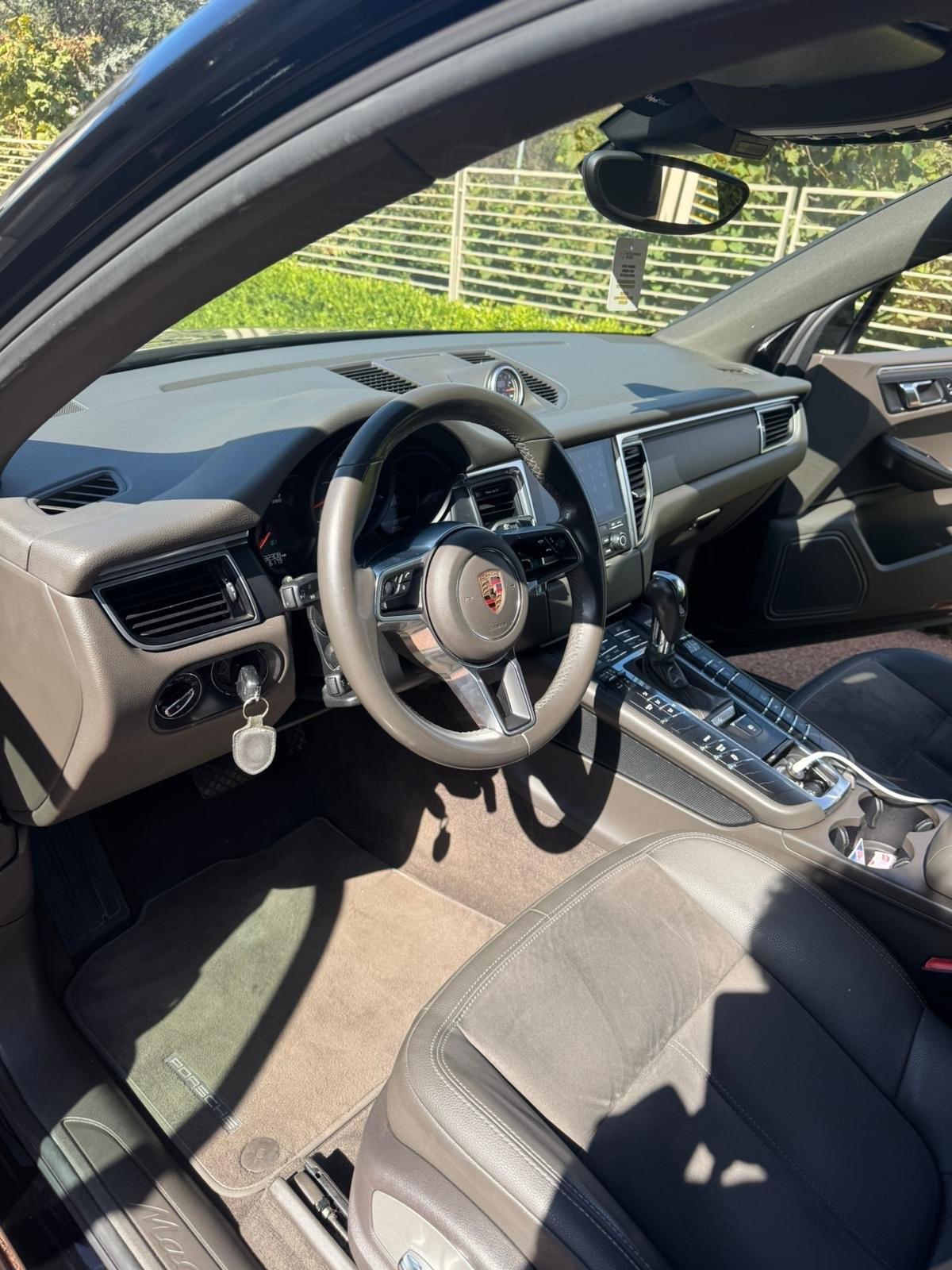 Porsche Macan 2.0
