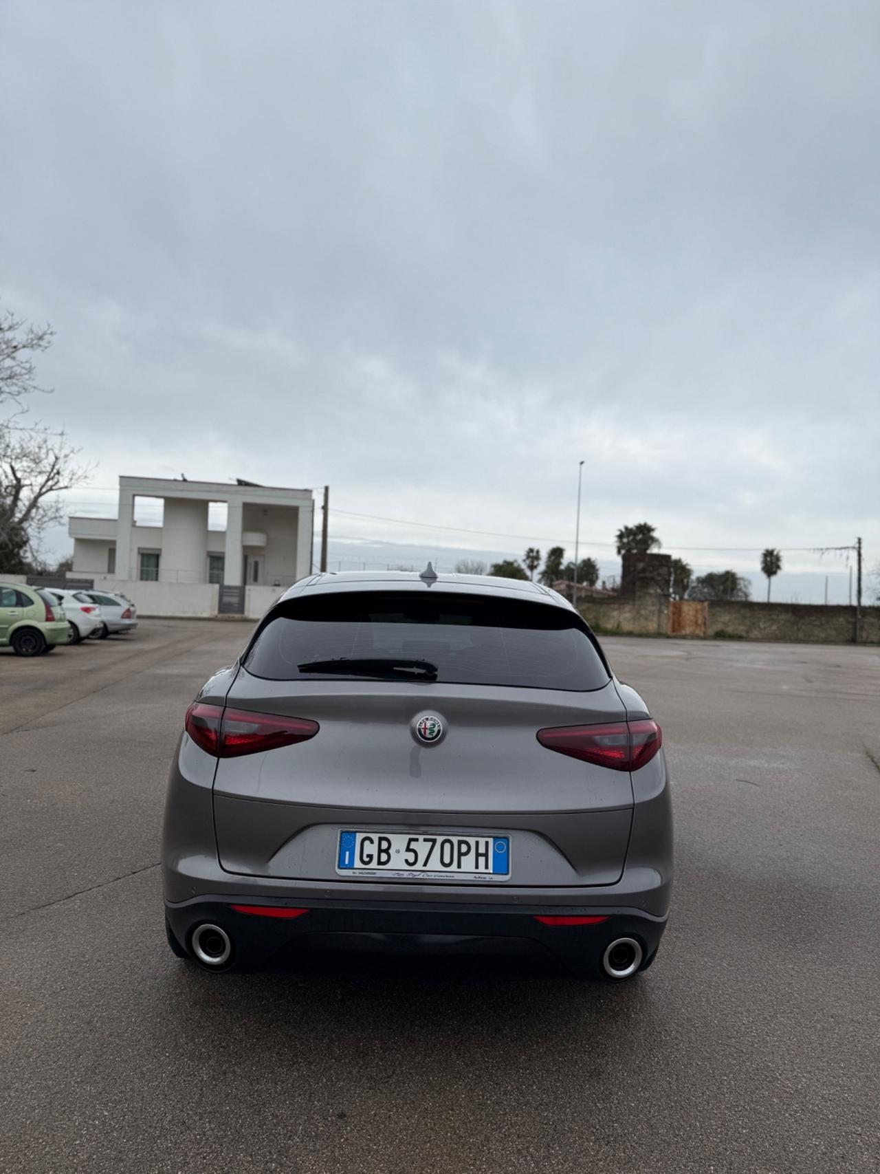 Alfa Romeo Stelvio 2.2 Turbodiesel 160 CV AT8 RWD Business