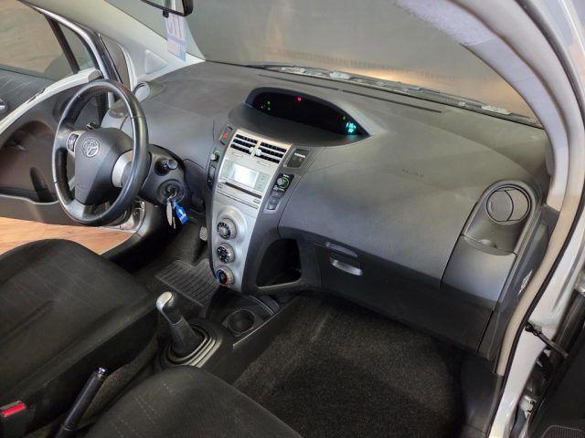 TOYOTA Yaris 1.3 5 porte