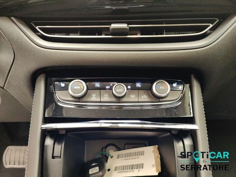 Opel Grandland ULTIMATE HYBRID 136 HP