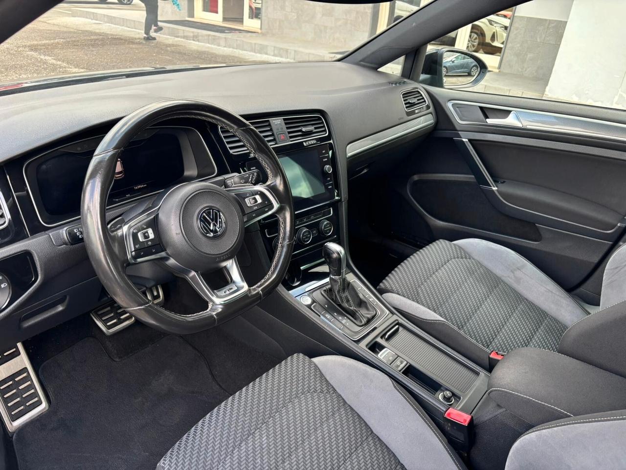Volkswagen Golf 1.5 DSG R-LINE 150 CV - 2018