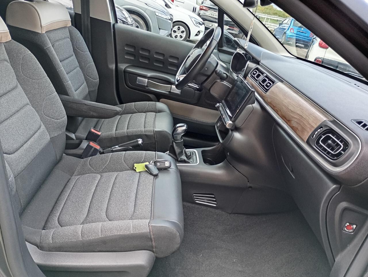 Citroen C3 1.2 PureTech 83CV Shine Pack