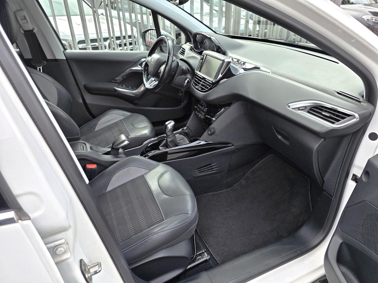 Peugeot 2008 BlueHDi 100 S&S Allure