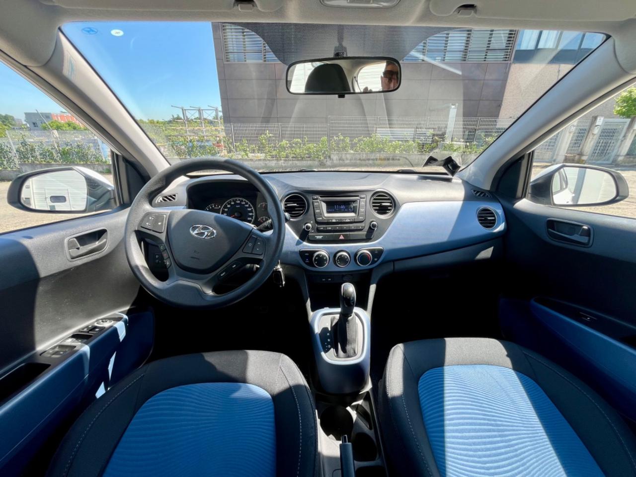 Hyundai i10 1.0benz 2015 64.000km cambio automatico perfetta