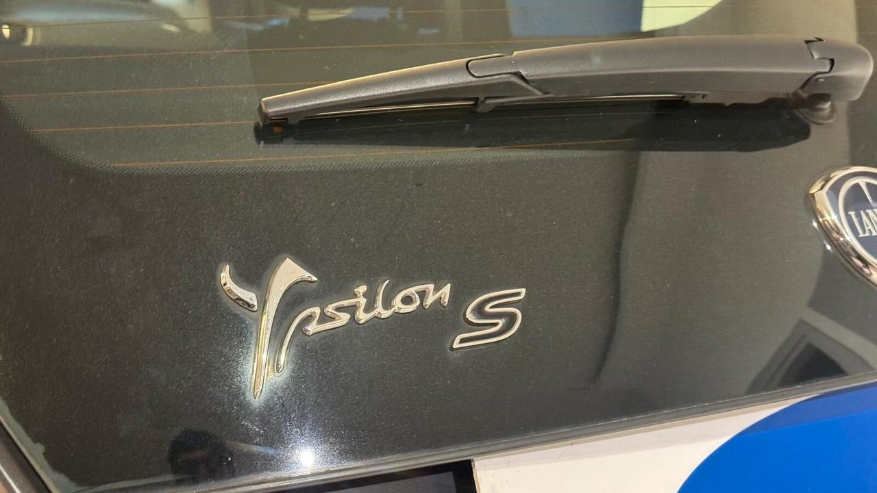 Lancia Ypsilon 1.2 69 CV 5 porte GPL Ecochic S Momodesign