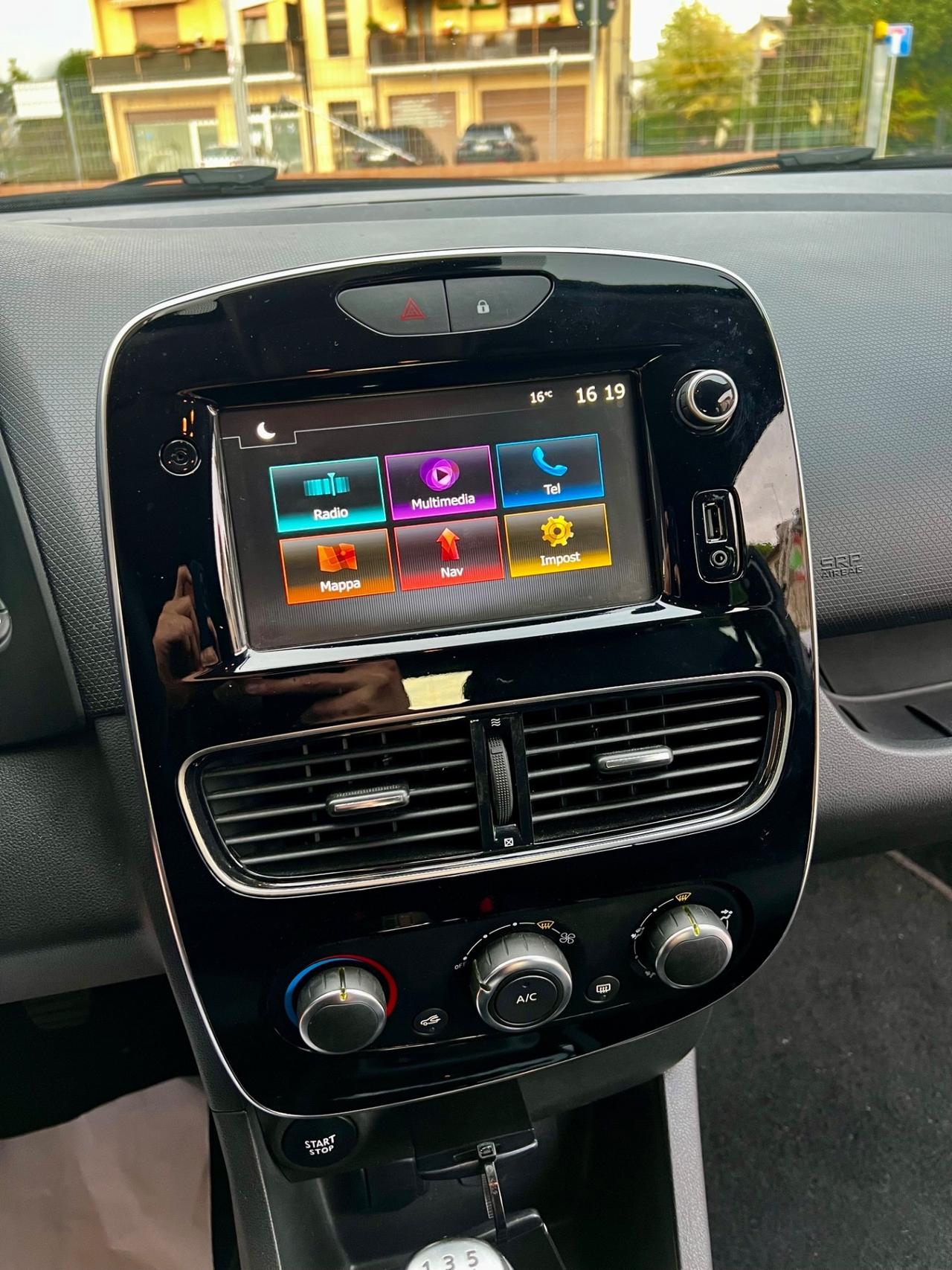 Renault Clio TCe 90cv GPL Neopatentati 64.000km