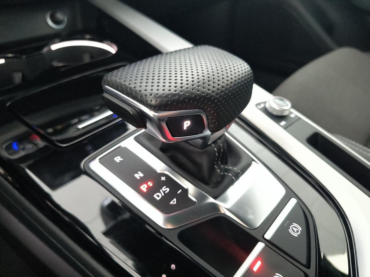 AUDI A4 V 2019 Avant - A4 Avant 40 2.0 tdi mhev S line edition quattro 204cv s-tron