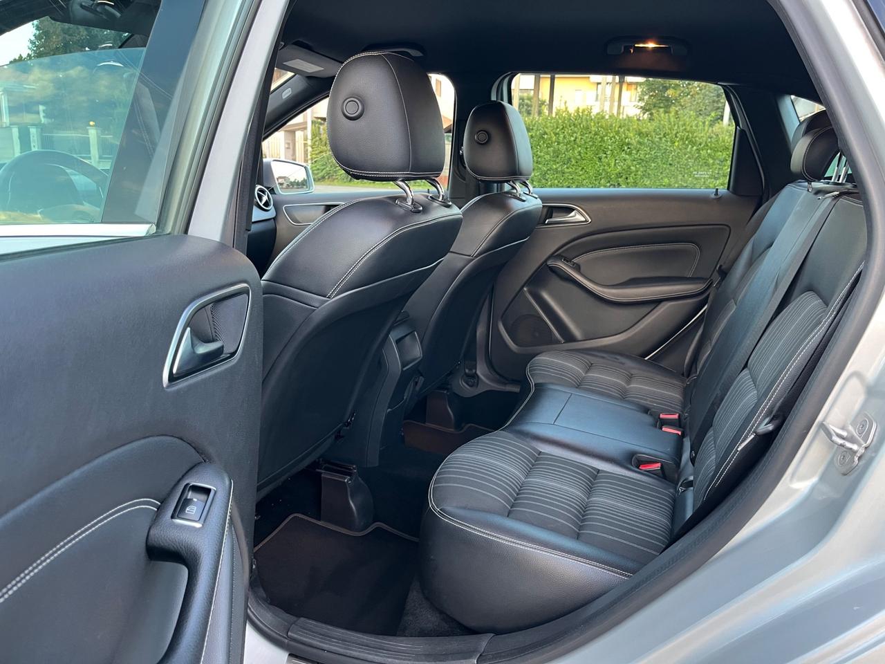 Mercedes-benz B 180 CDI 2013 - PREMIUM —-