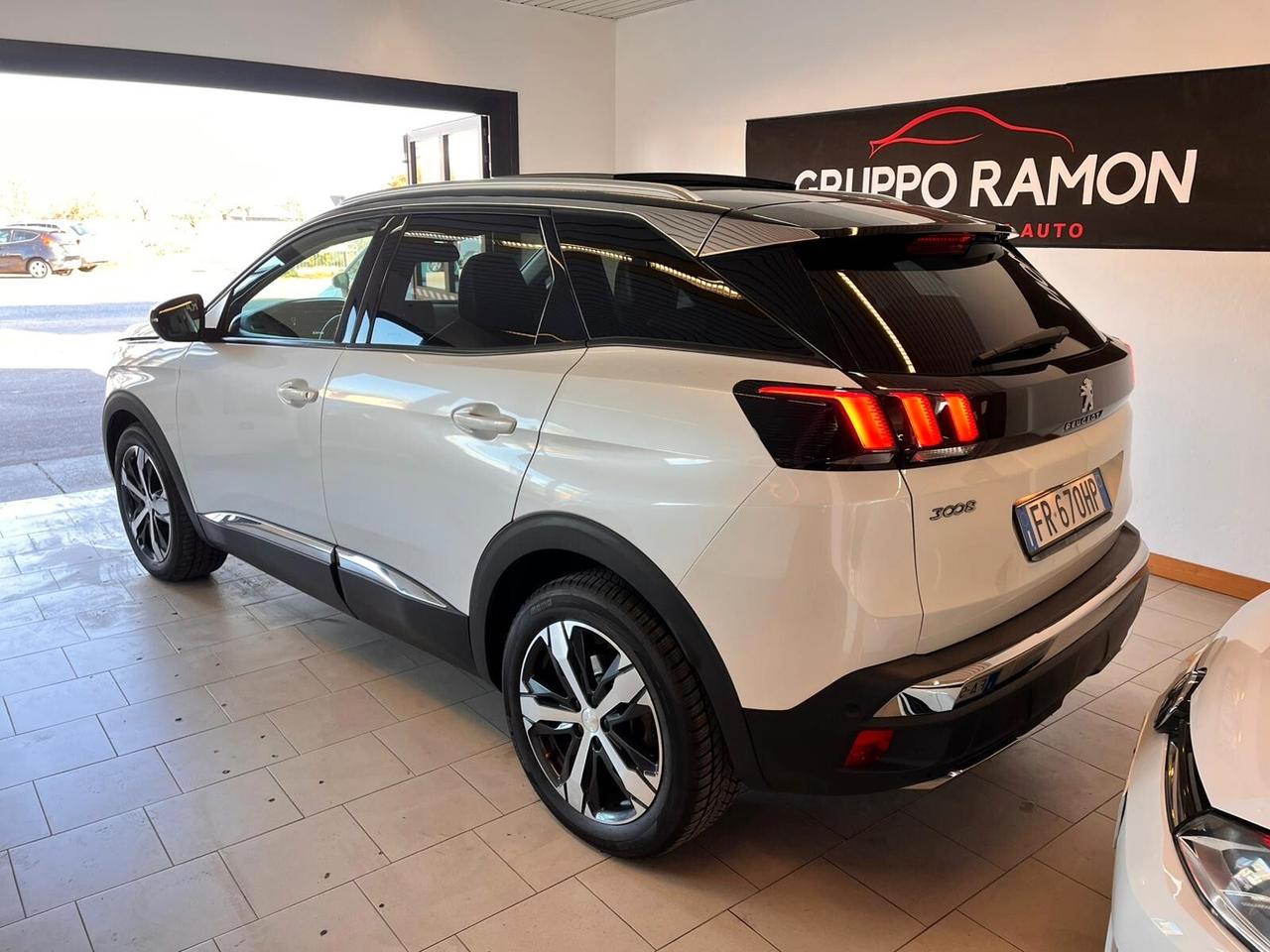 Peugeot 3008 BlueHDi 120 S&S Allure