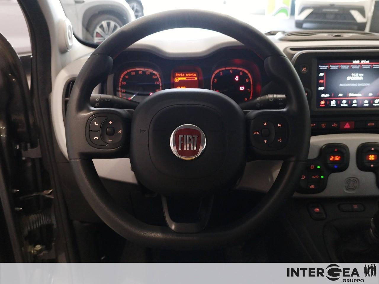 FIAT Panda 1.0 firefly hybrid Cross s&s 70