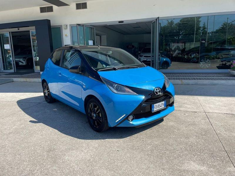 Toyota Aygo 1.0 VVT-i 69 CV x-play