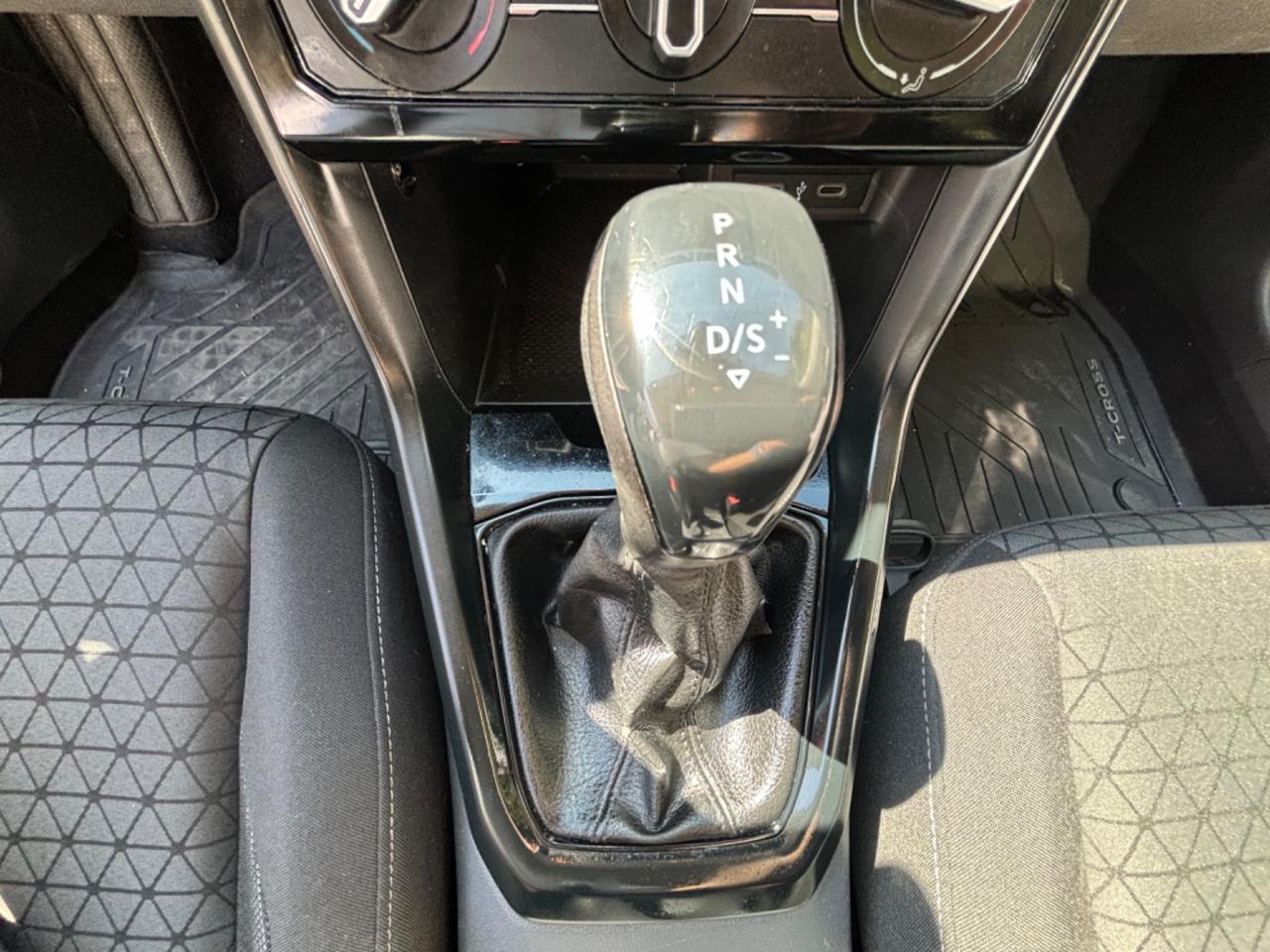 Volkswagen T-Cross 1.0 TSI Urban BMT