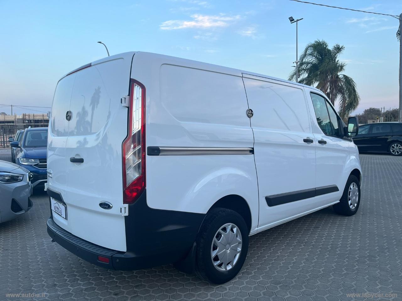 TRANSIT CUSTOM 2.0 TDCi 130 CV FURGONE 3 POSTI