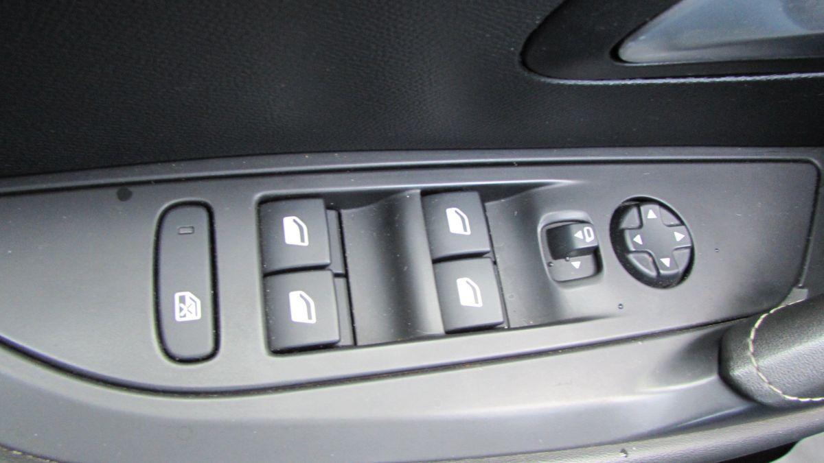 PEUGEOT - 208 - PureTech 100 S&S 5p. GT Line