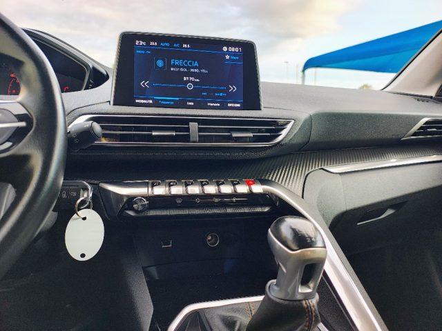 PEUGEOT 3008 BlueHDi 130 S&S Business