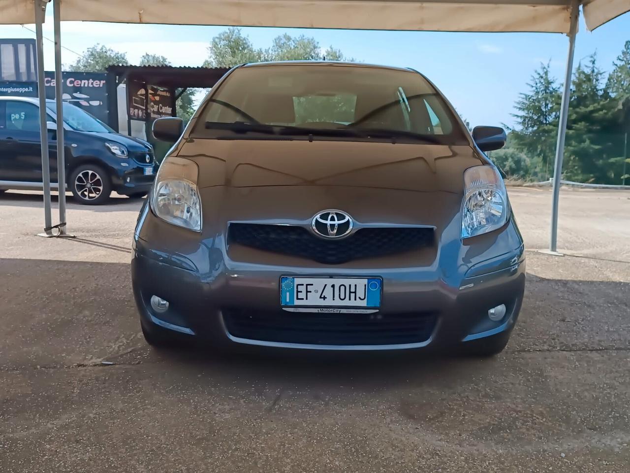 Toyota Yaris 1.4 Km 75.000! Ok Neo Gar Rate