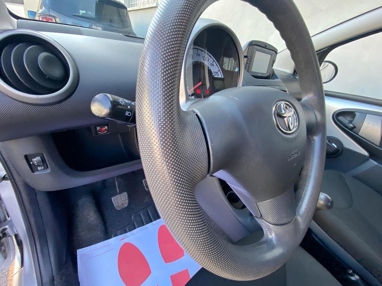 Toyota Aygo 1.0 12V VVT-i 5 porte Active Connect