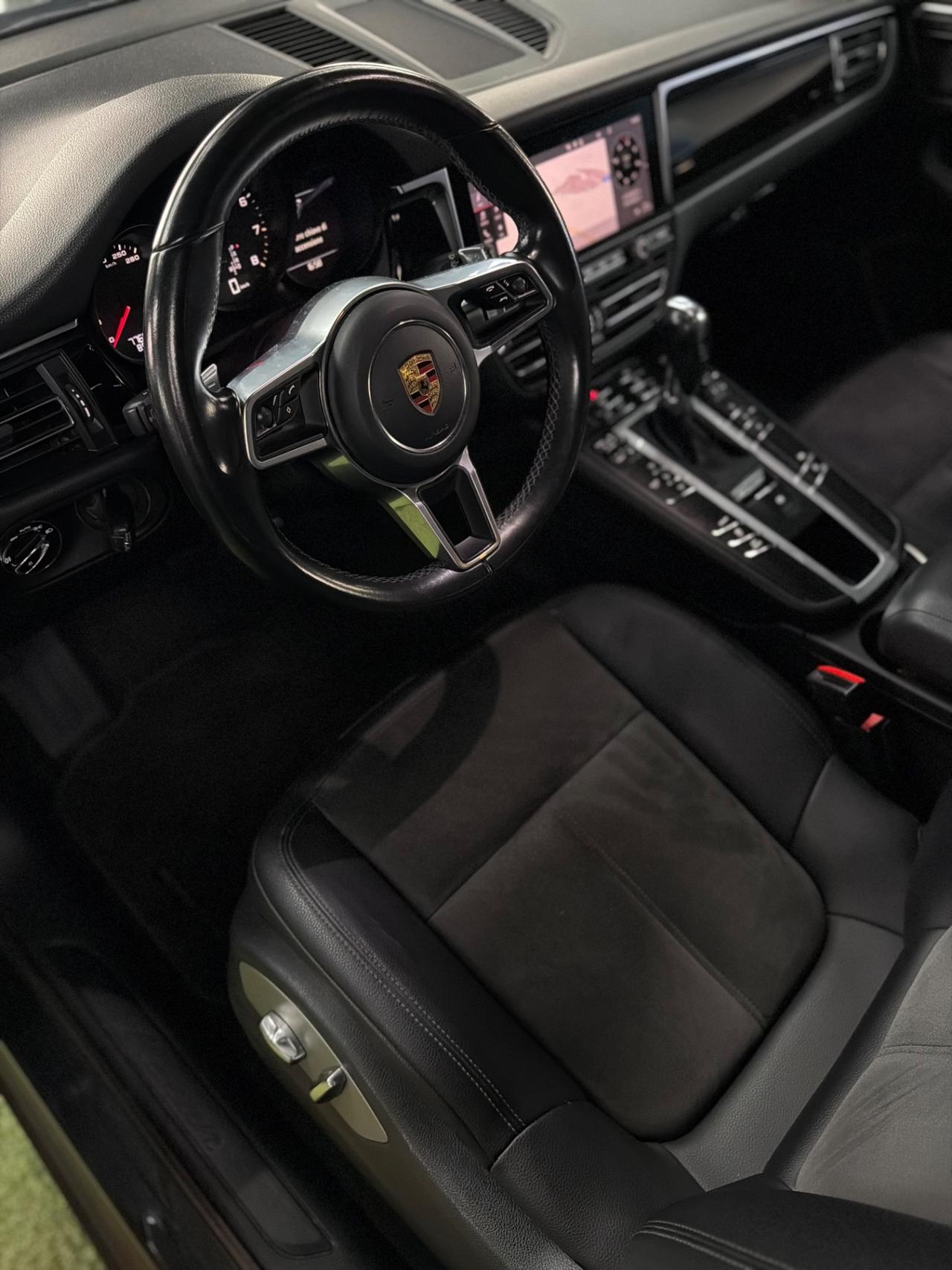 Porsche Macan 2.0 BENZ 250cv NO SUPERBOLLO