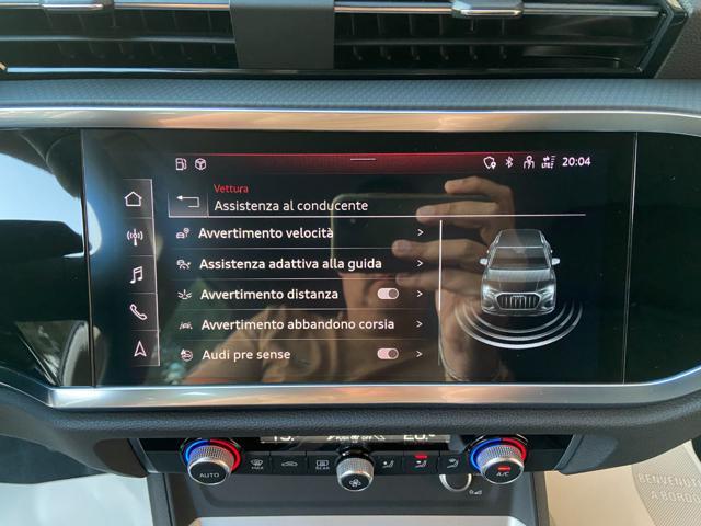 AUDI Q3 35 2.0 TDI S tronic Business Advanced COCKPIT