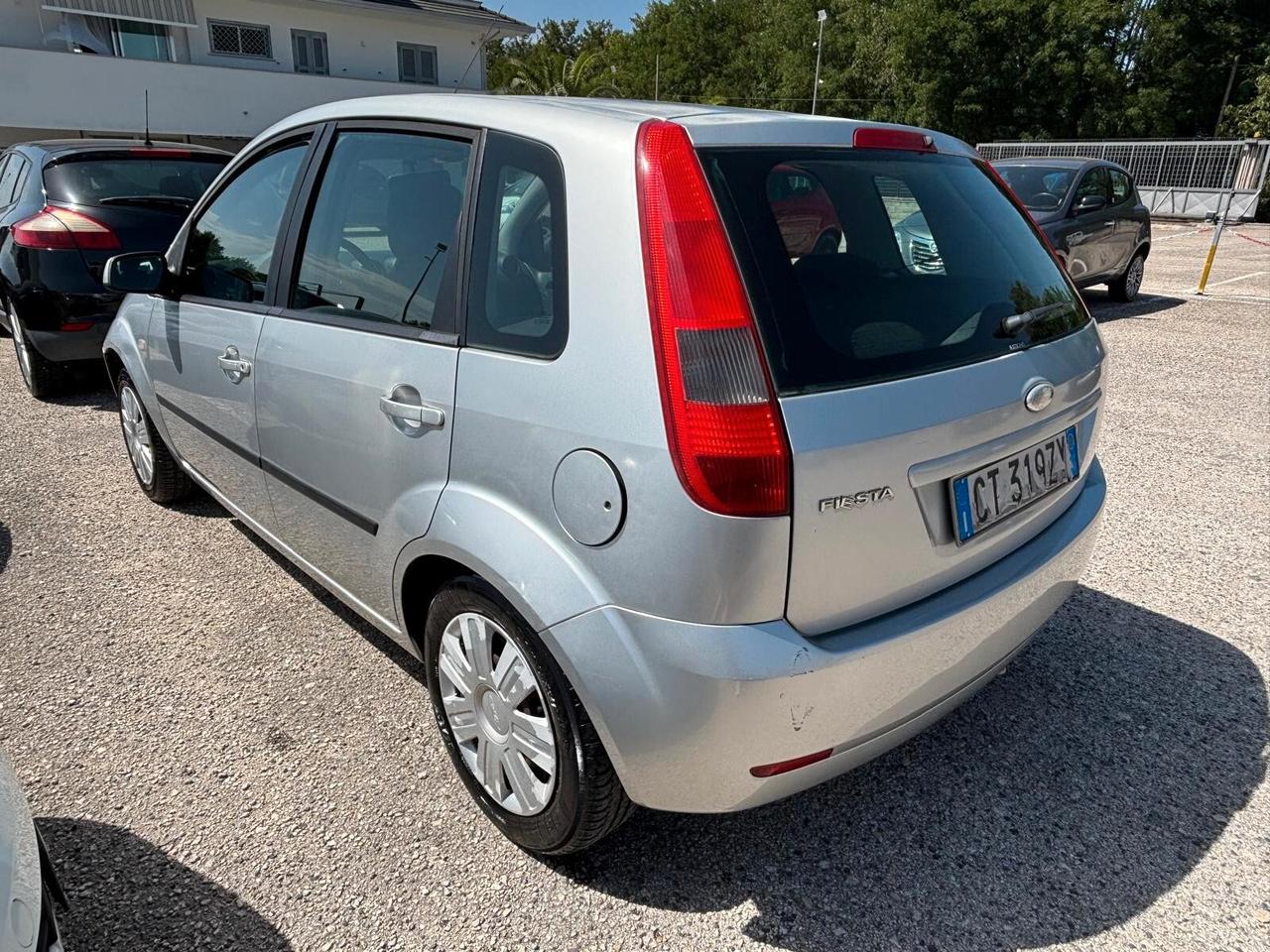 Ford Fiesta GHIA 1.2 METANO 5 porte - 2005