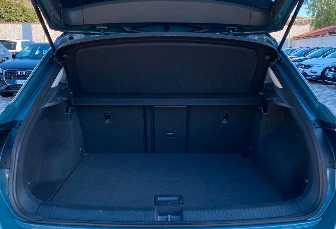 Volkswagen T-Roc Business IQ. Drive 1.0 TSI 116CV