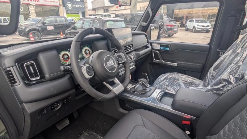 EMC 212 2.0 tgdi Adventurer 4wd 8at