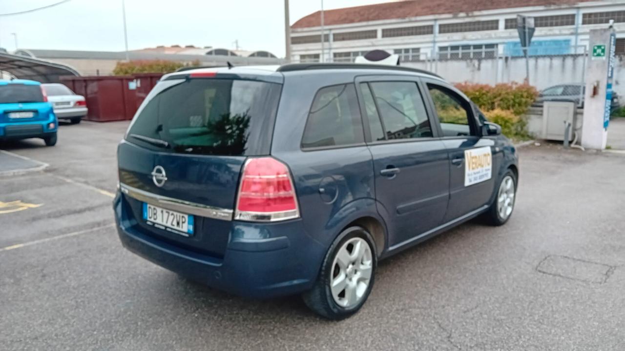 Opel Zafira 1.9 CDTI 101CV Club