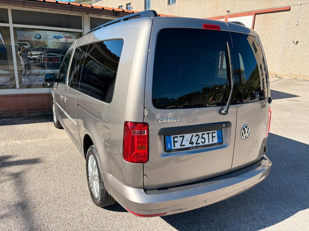 VOLKSWAGEN CADDY 2.0 TDI MAXI AUT. 109.000 KM