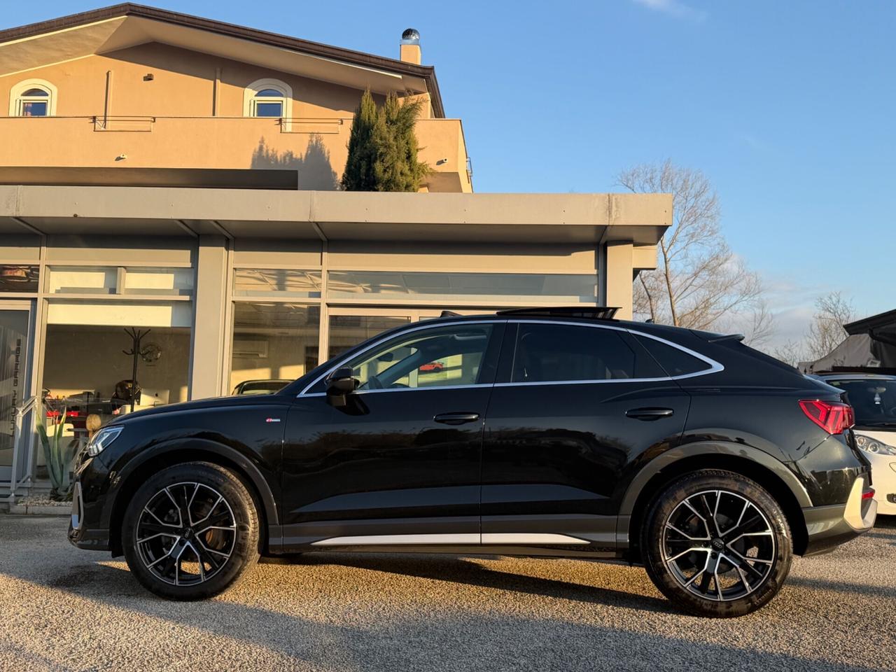 Audi Q3 SPB 35 TDI S tronic S- line edition/TETTO/ CERCHI IN LEGA R"19