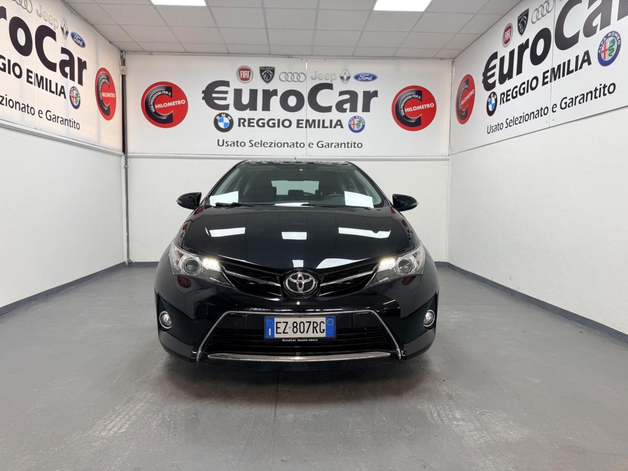 Toyota Auris 2.0 D-4D 124cv 05/2015 Neopatentati Euro 5B
